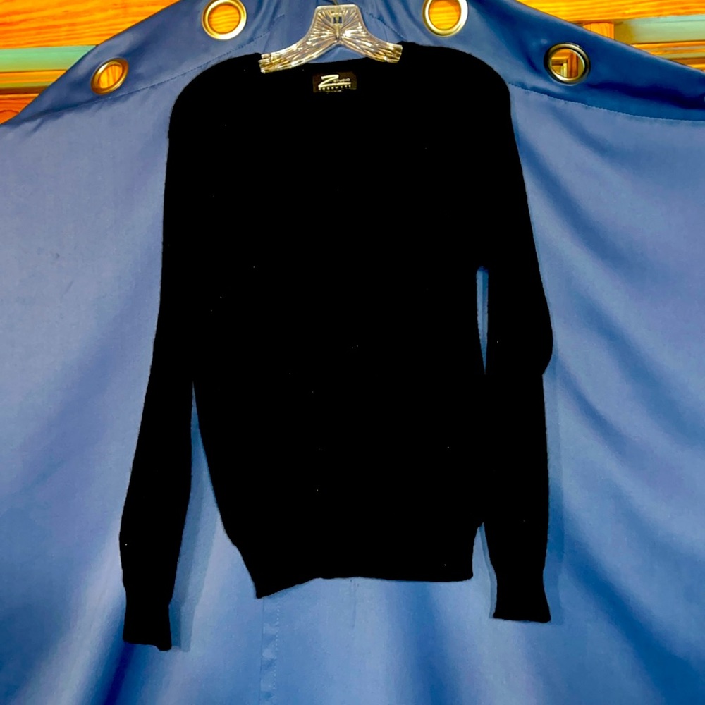 Z Studio black cashmere sweater Size L Great condition